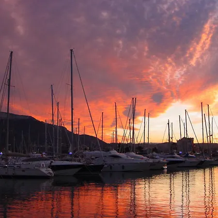 公寓 Atico Buen Vivir Con Gran Terraza Y Vistas Espectaculares En Marina Real Ii By Family Homes 德尼亚